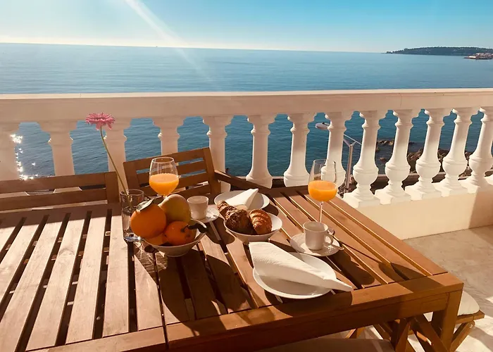 Dolce A La Francaise 아파트