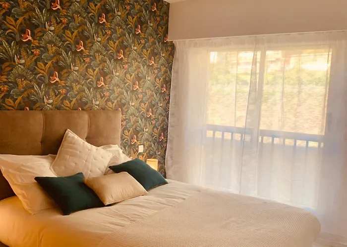 Dolce A La Francaise