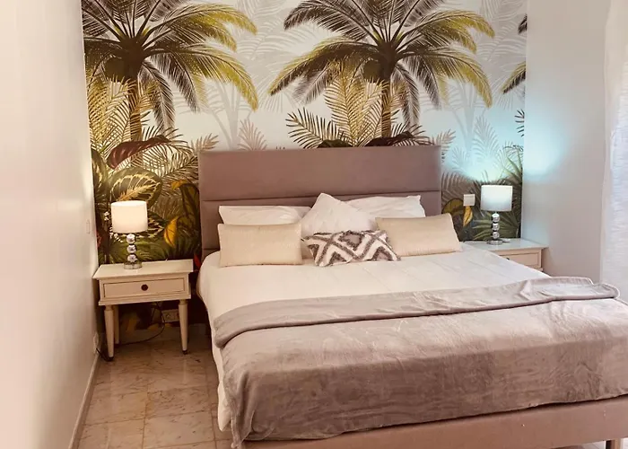 Dolce A La Francaise Μεντόν